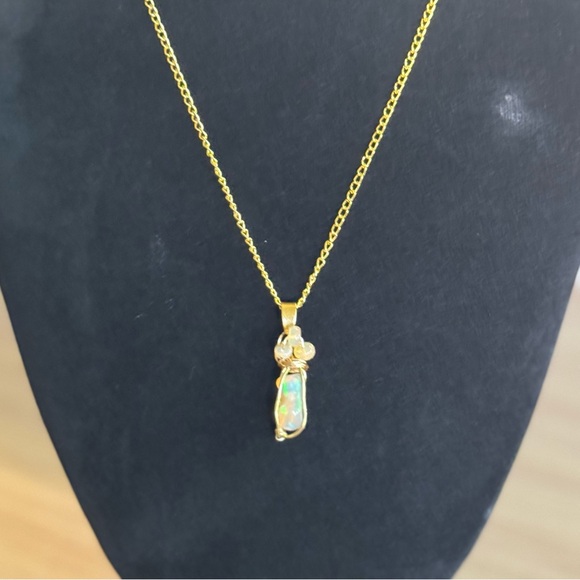 Enchanting Mini Opal Necklace - Picture 8 of 11